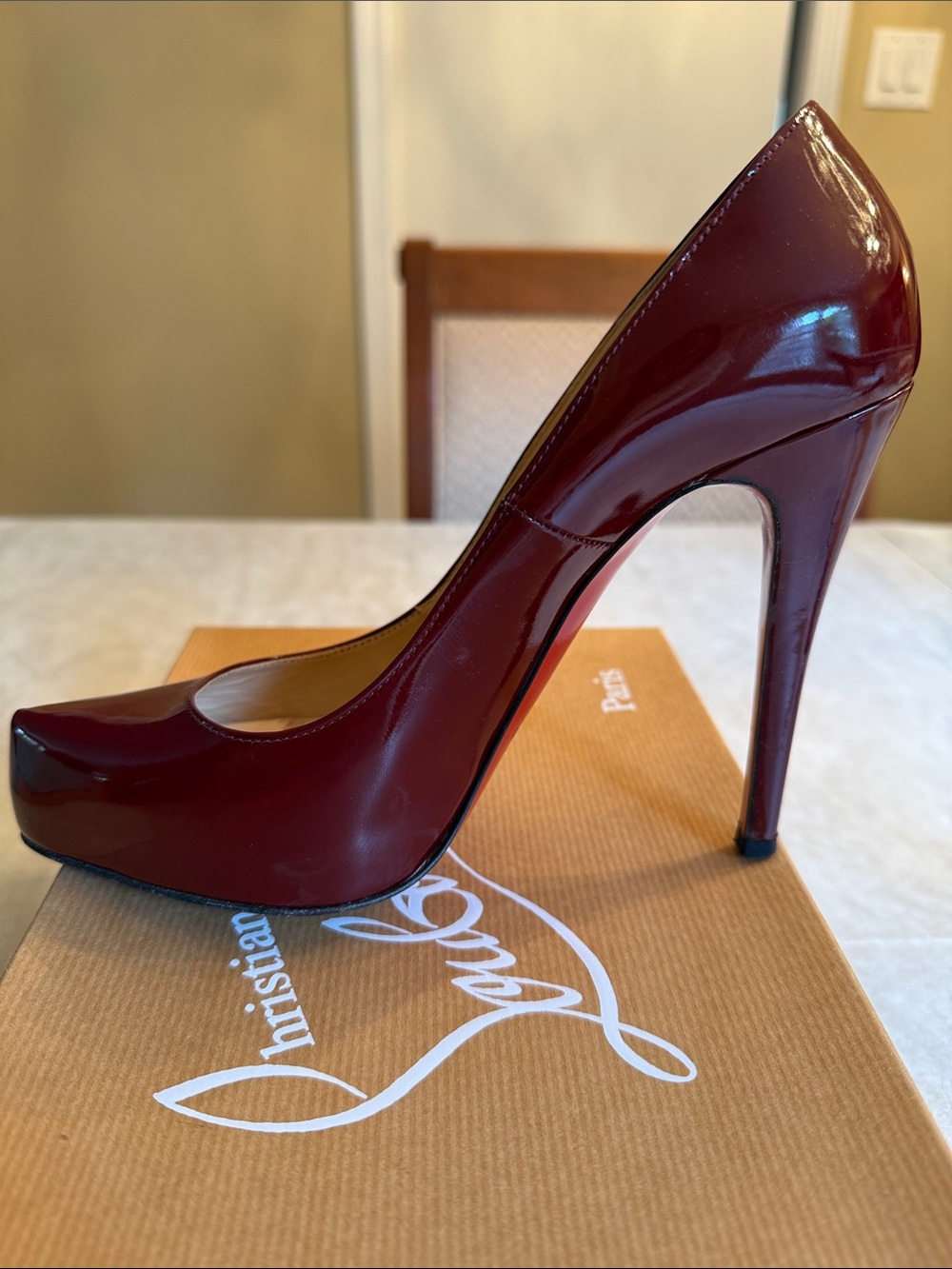 Christian Louboutin Burgundy Patent Leather Stiletto Heels 4” ( 100 mm ) - Picture 4 of 9